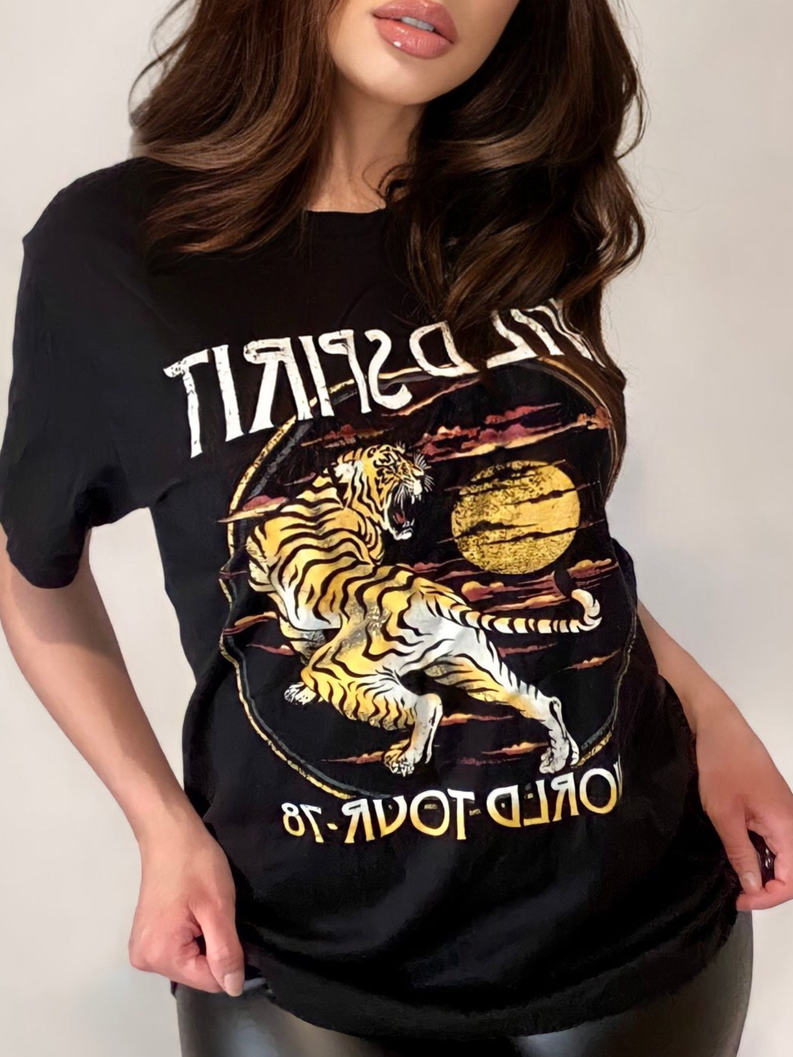 TANIA Graphic Tiger T-shirt- Black